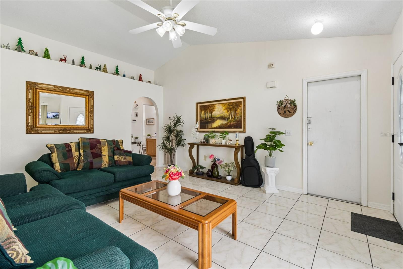PINE RIDGE - Residential