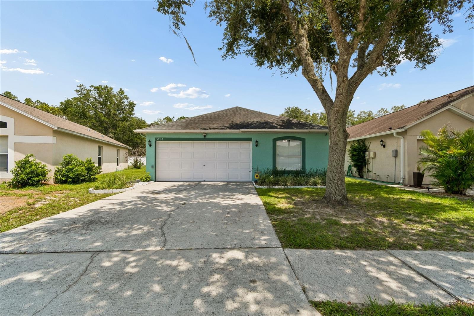 Welcome home to this charming 3-bedroom, 2-bath residence in the heart of Wesley Chapel! Perfectly located just minutes from shopping, dining, entertainment, top-rated schools, medical facilities, and major highways, this home offers the convenience you’ve been looking for.
Inside, you’ll find a functional floor plan with spacious living areas, comfortable bedrooms, and plenty of natural light, making it ideal for both everyday living and entertaining. Whether you’re a first-time homebuyer, downsizing, or looking for an investment opportunity, this home checks all the boxes. Enjoy the added value of a low HOA and NO CDD fees, helping keep your monthly costs affordable while still enjoying a fantastic location. With easy access to everything Wesley Chapel has to offer, you’ll love the perfect balance of comfort, convenience, and value. Don’t miss your opportunity to own this beautiful home—schedule your private showing today!