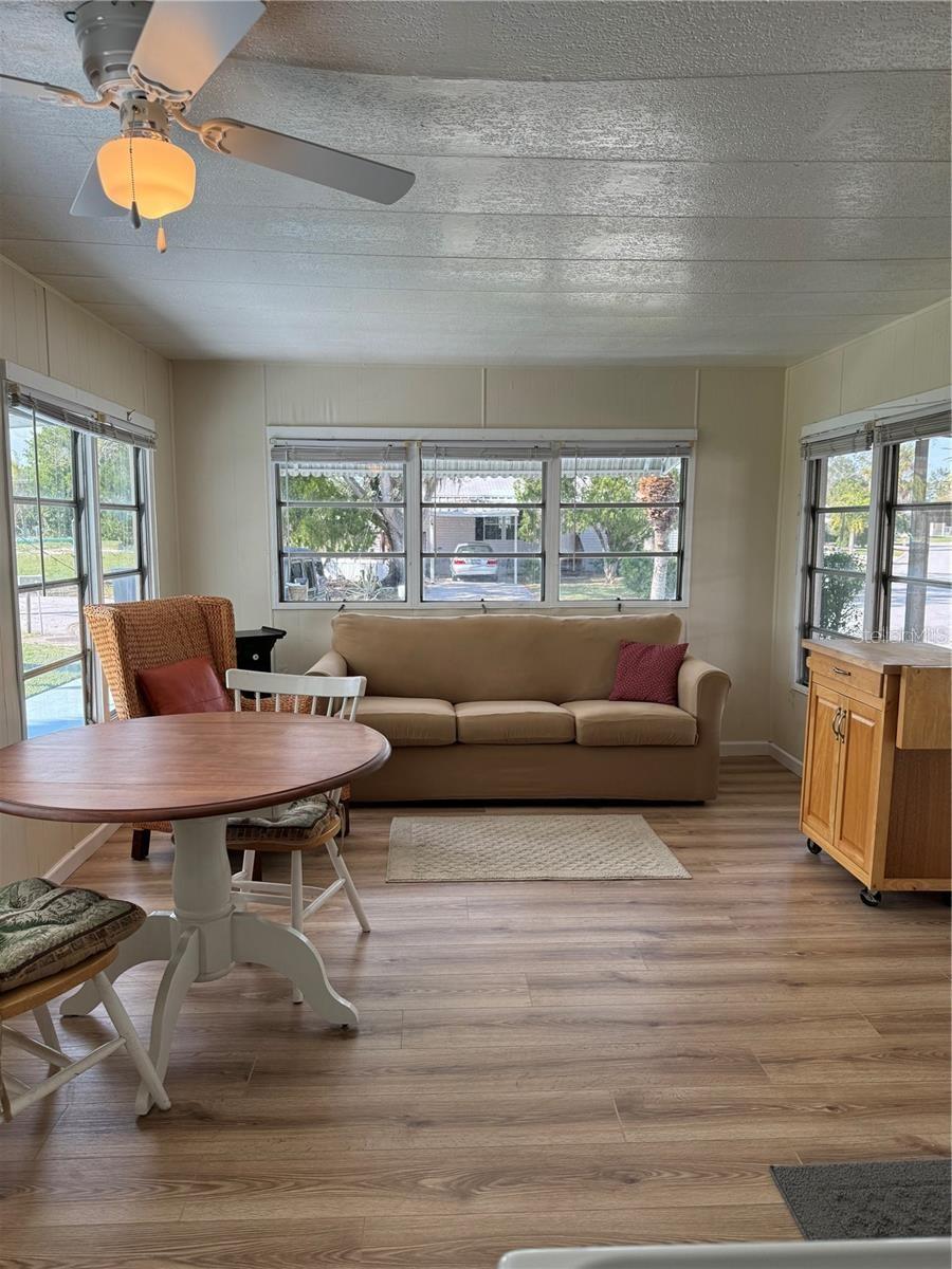 TRI-PAR ESTATES - Residential