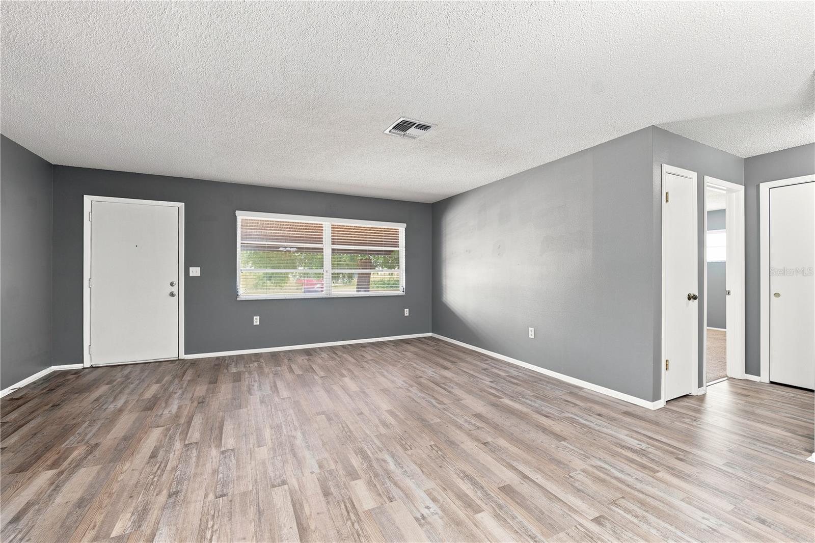 RIDGEWOOD - Residential