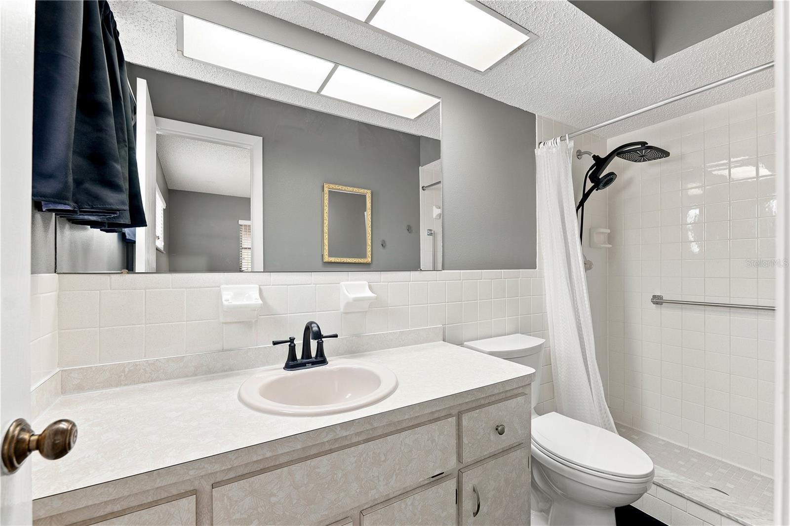RIDGEWOOD - Residential