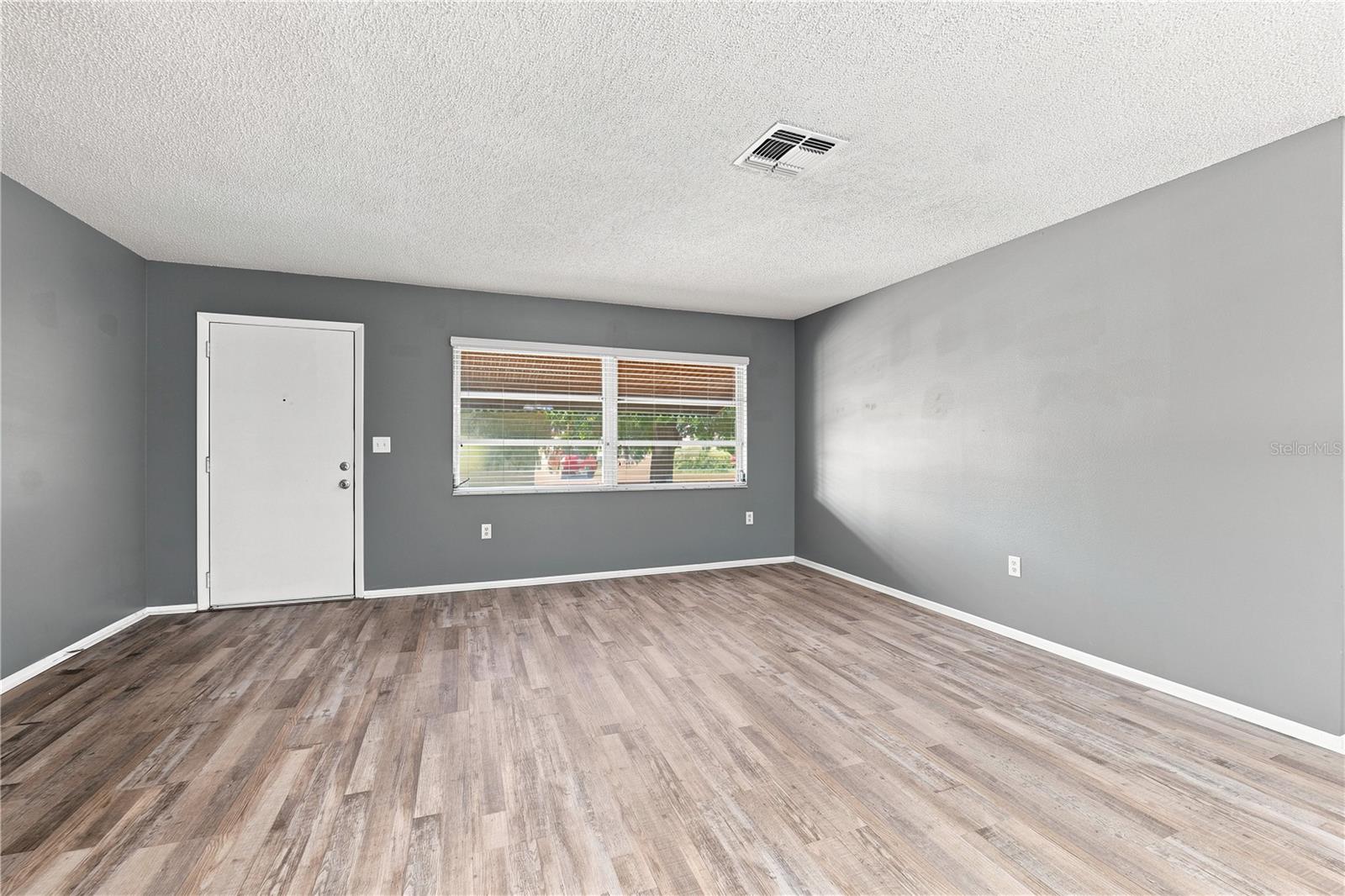 RIDGEWOOD - Residential
