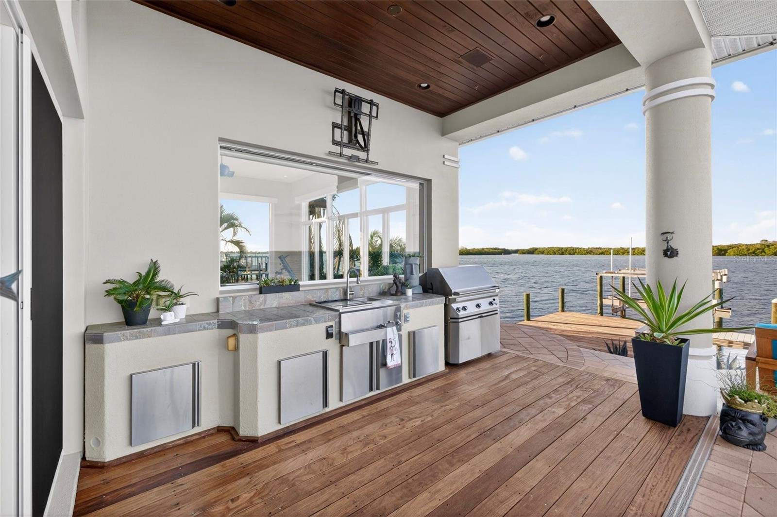 VENETIAN ISLES - Residential