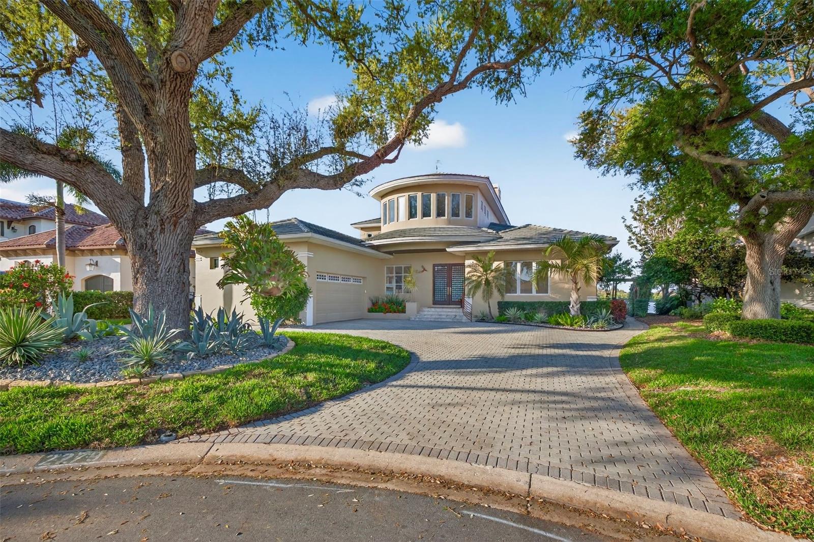 VENETIAN ISLES - Residential