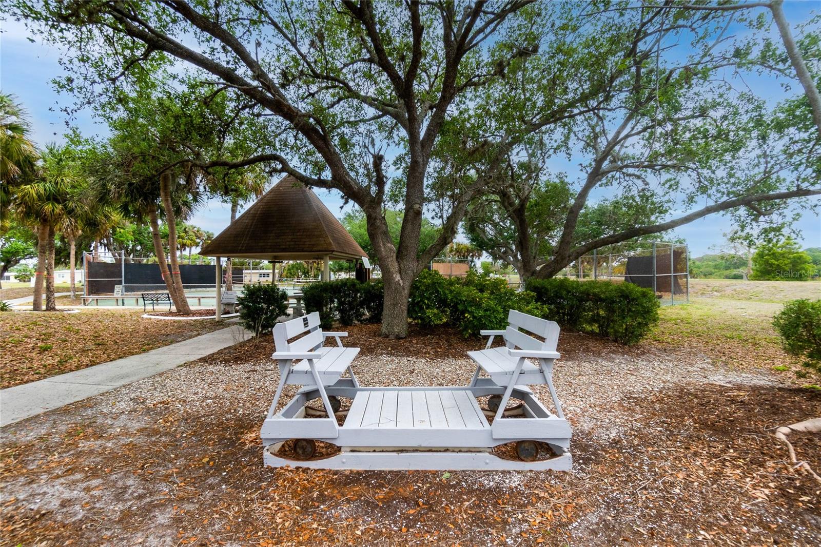 VILLAGE HOLIDAY LAKE - Residential