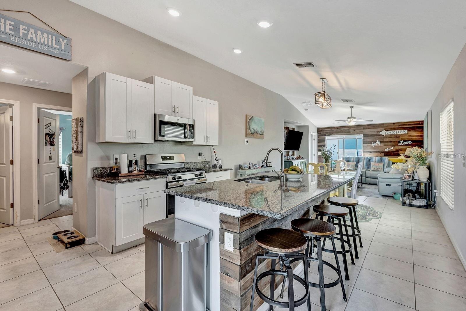 LYNWOOD - Residential