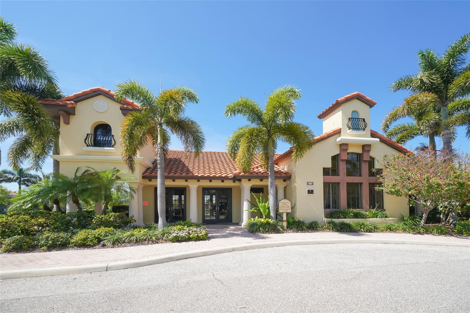 LEGENDS BAY - Residential