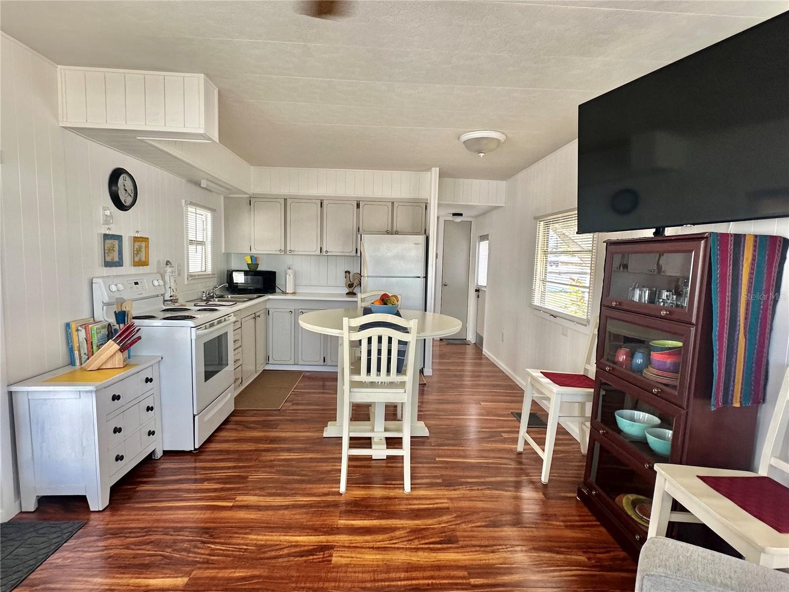 BRADENTON TROPICAL PALMS CO-OP - Residential