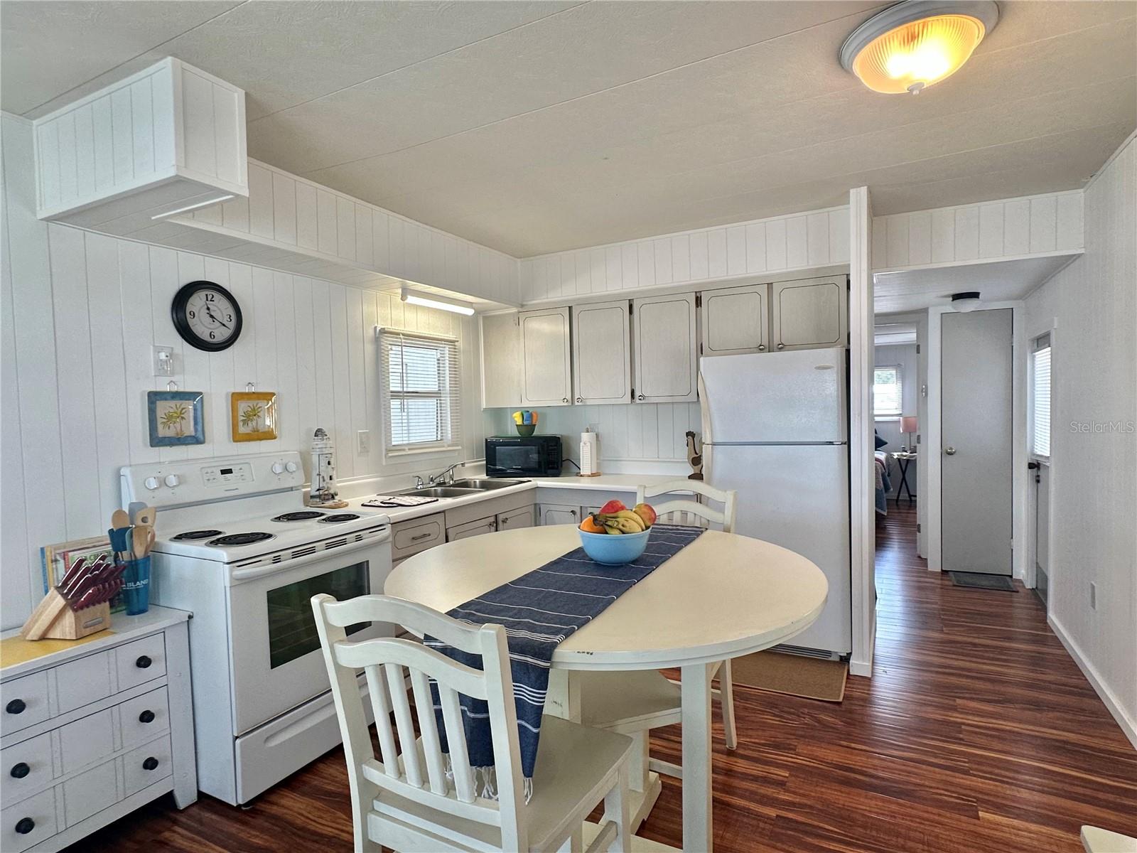 BRADENTON TROPICAL PALMS CO-OP - Residential
