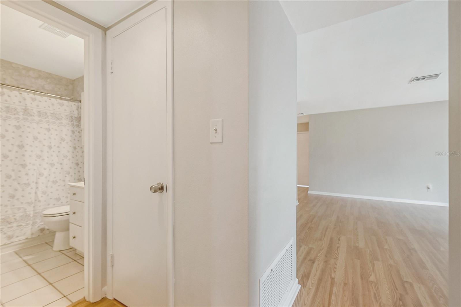 OAKLAND ESTATES 1ST SEC - Residential