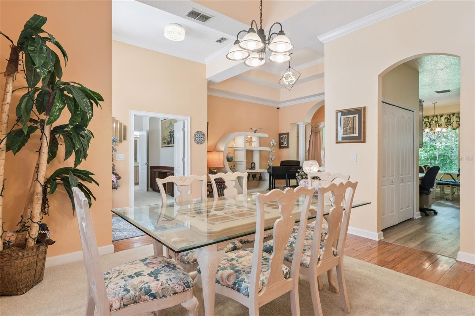 SEVILLE CHASE - Residential