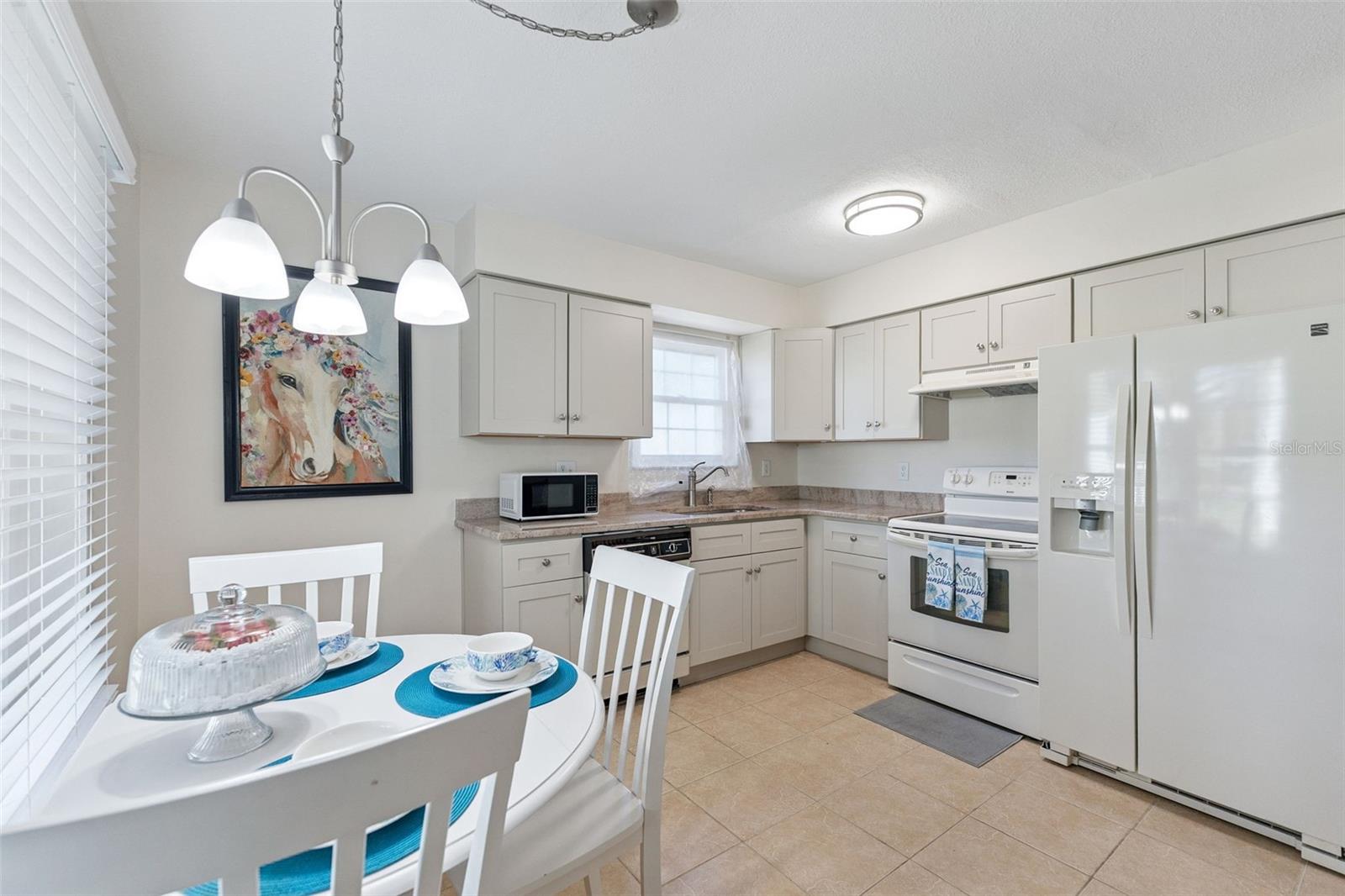HOLLY SQUARE CONDO - Residential