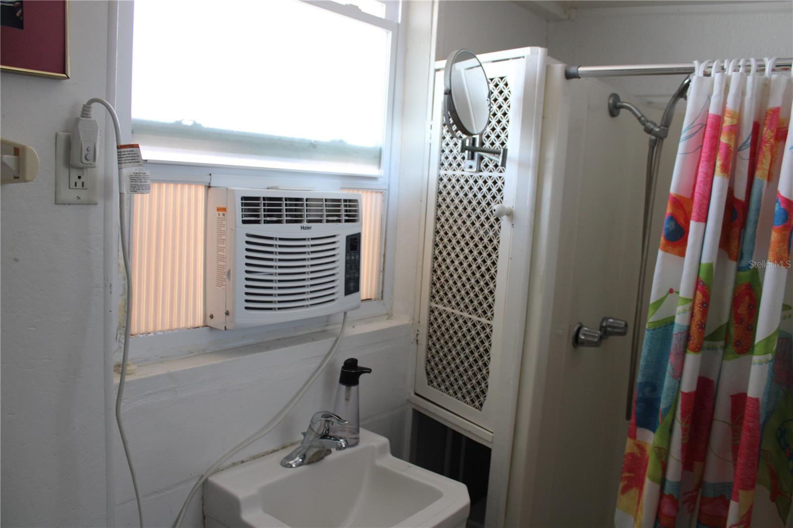 ANGLERS ACRES - Residential