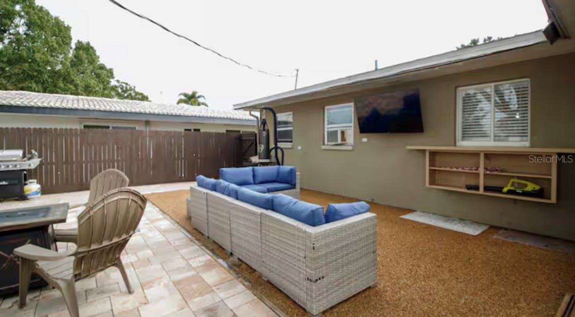ANGLERS ACRES - Residential