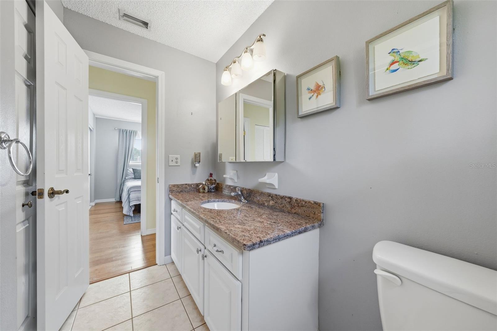 PALM CAY 02 - Residential