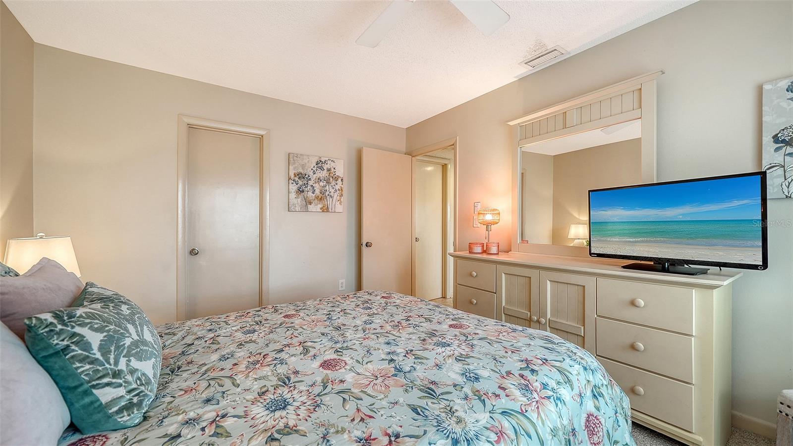 SIESTA DUNES BEACH - Residential