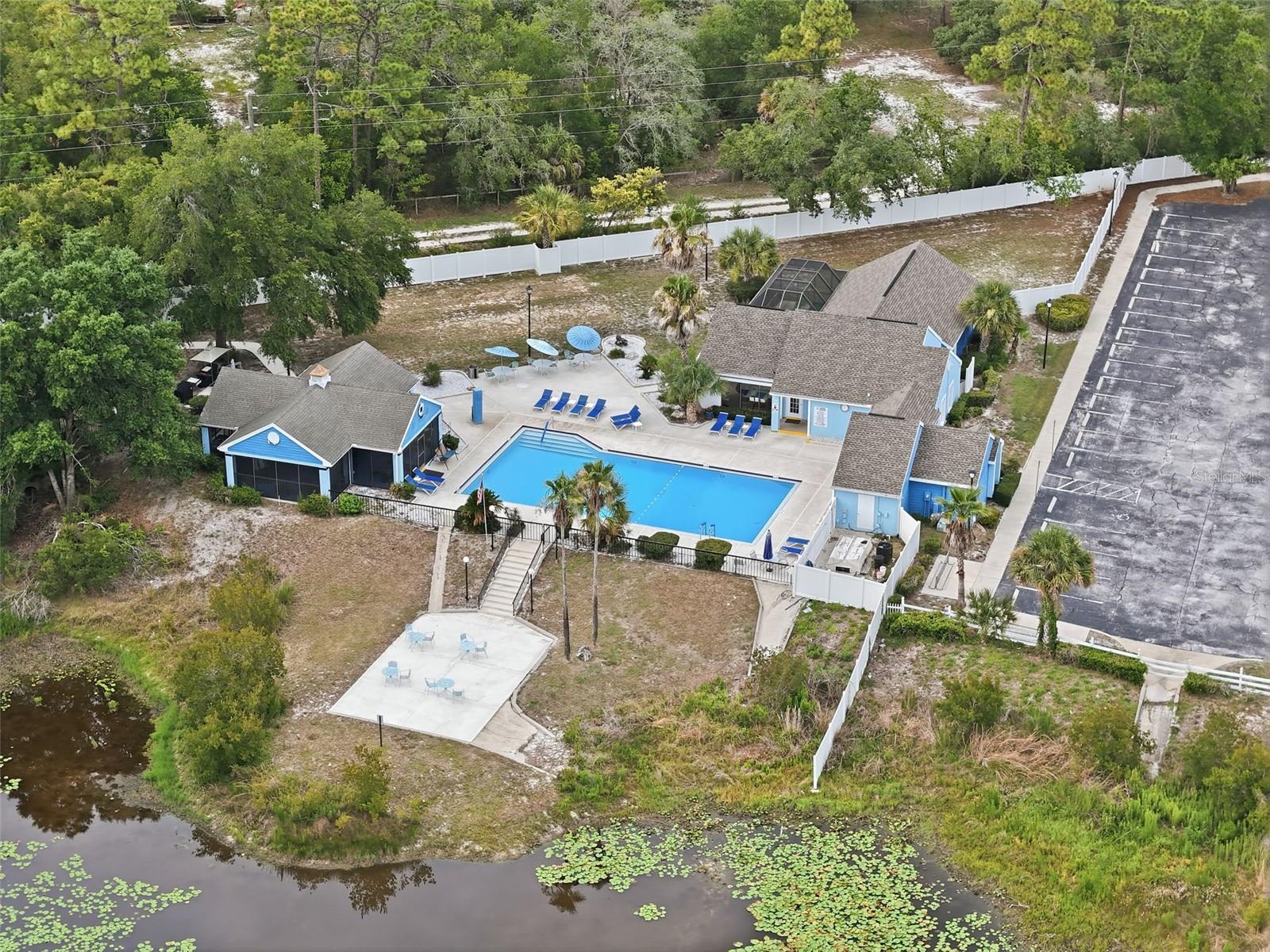 BLUFFS THE AT THE HEATHER IV - Residential