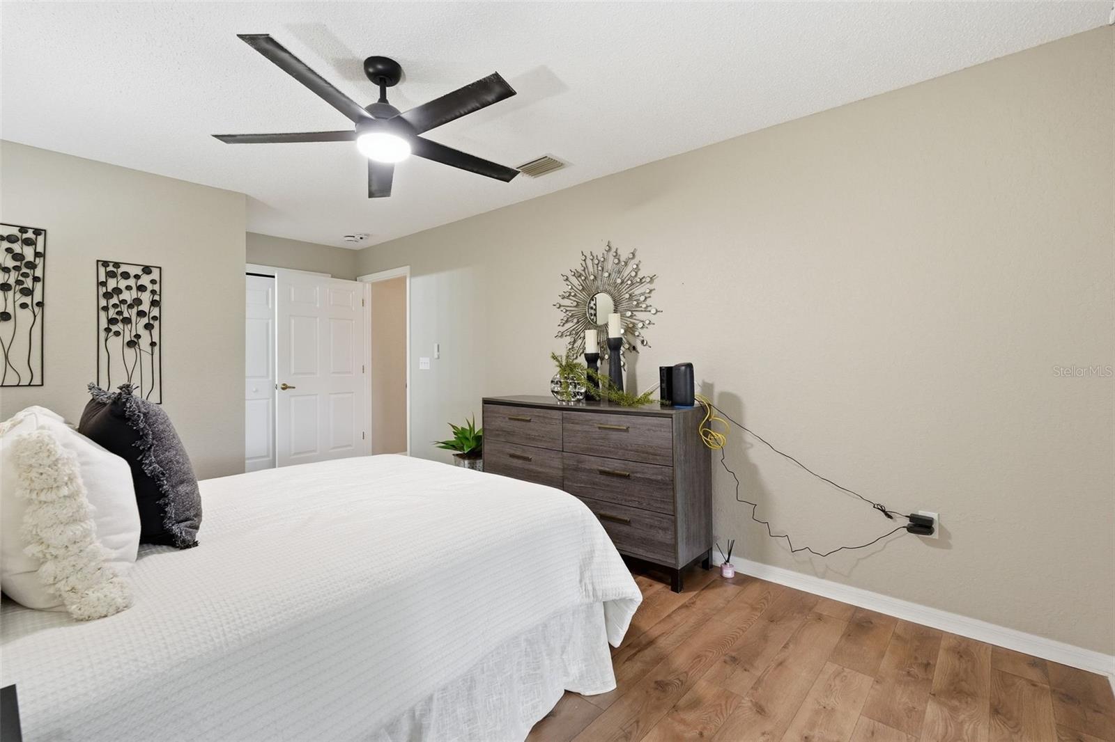 BLUFFS THE AT THE HEATHER IV - Residential