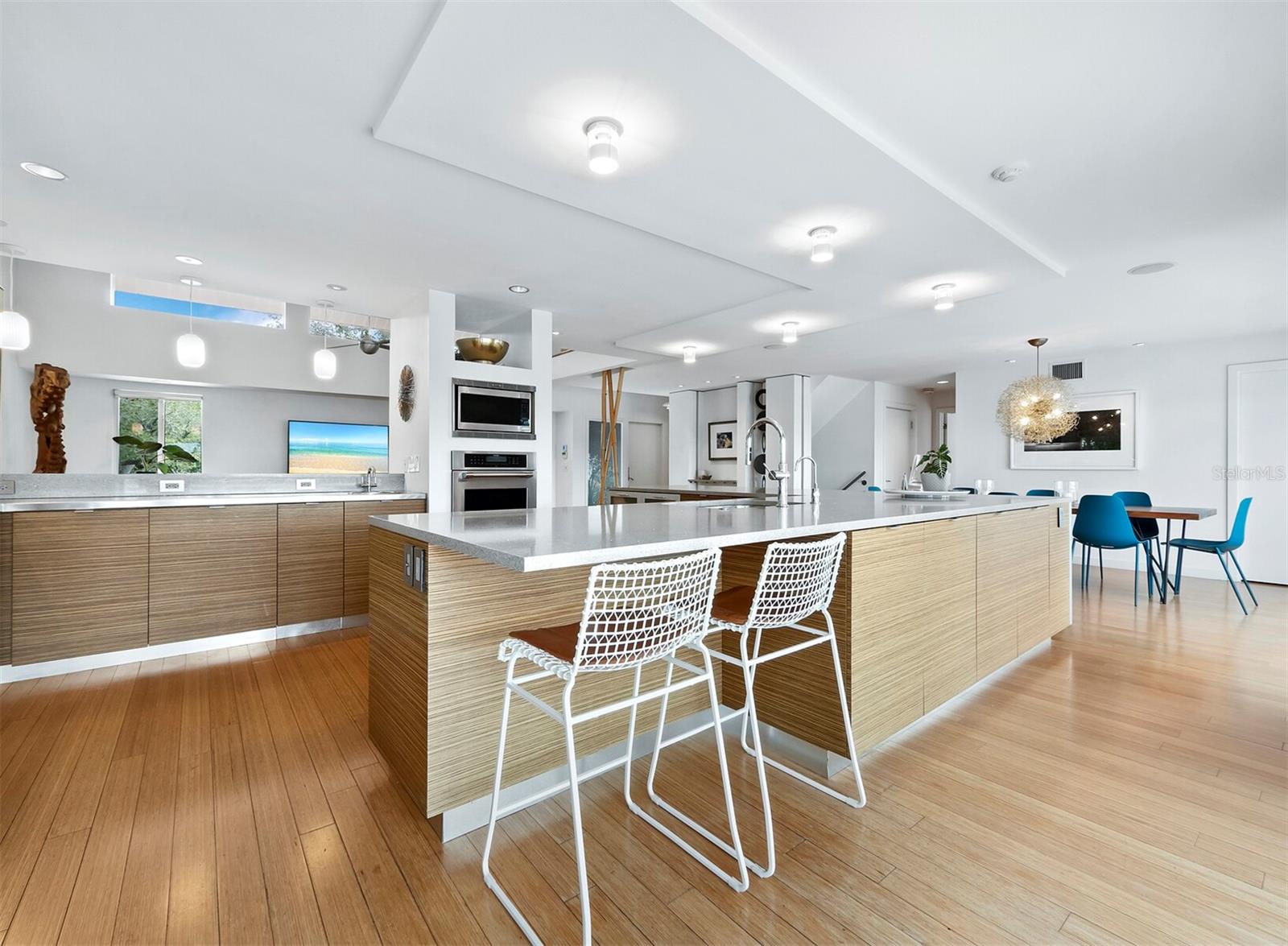 BAY ISLES - Residential