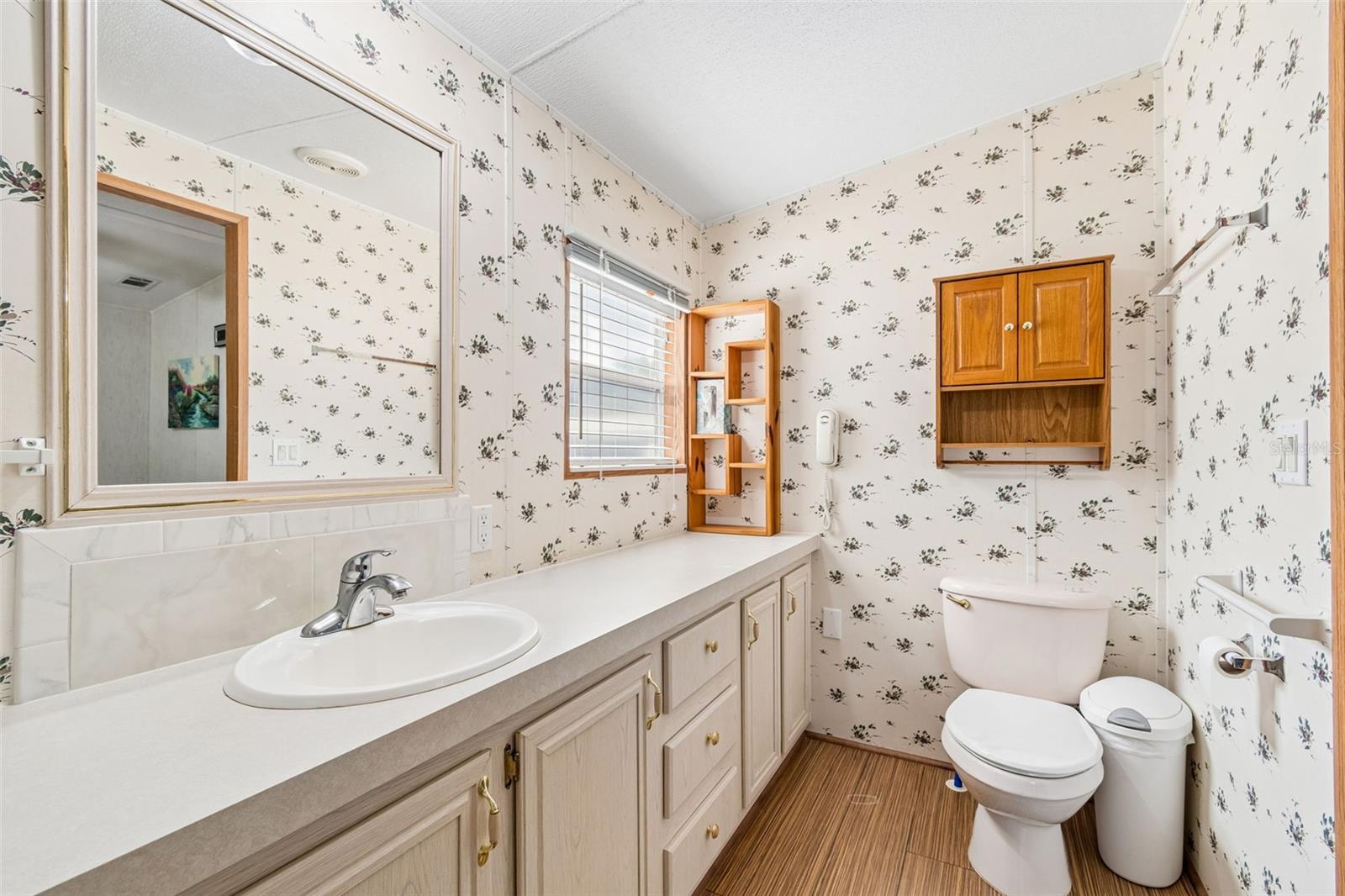 MOON LAKE ESTATES - Residential