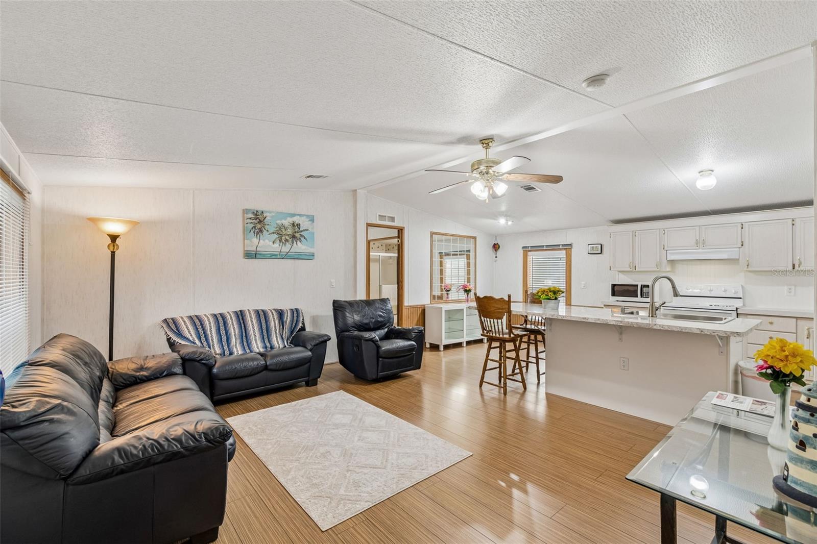 MOON LAKE ESTATES - Residential
