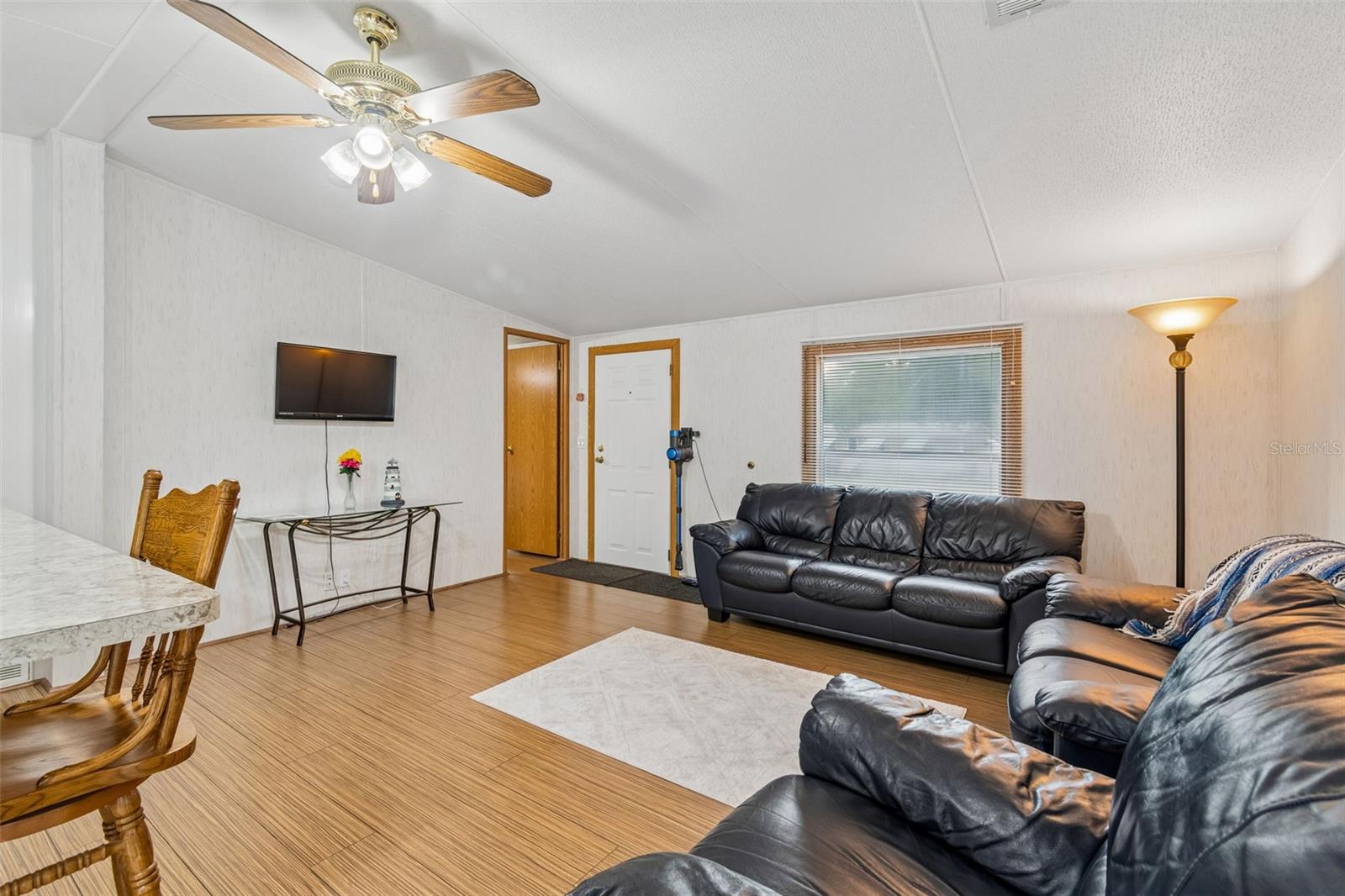 MOON LAKE ESTATES - Residential