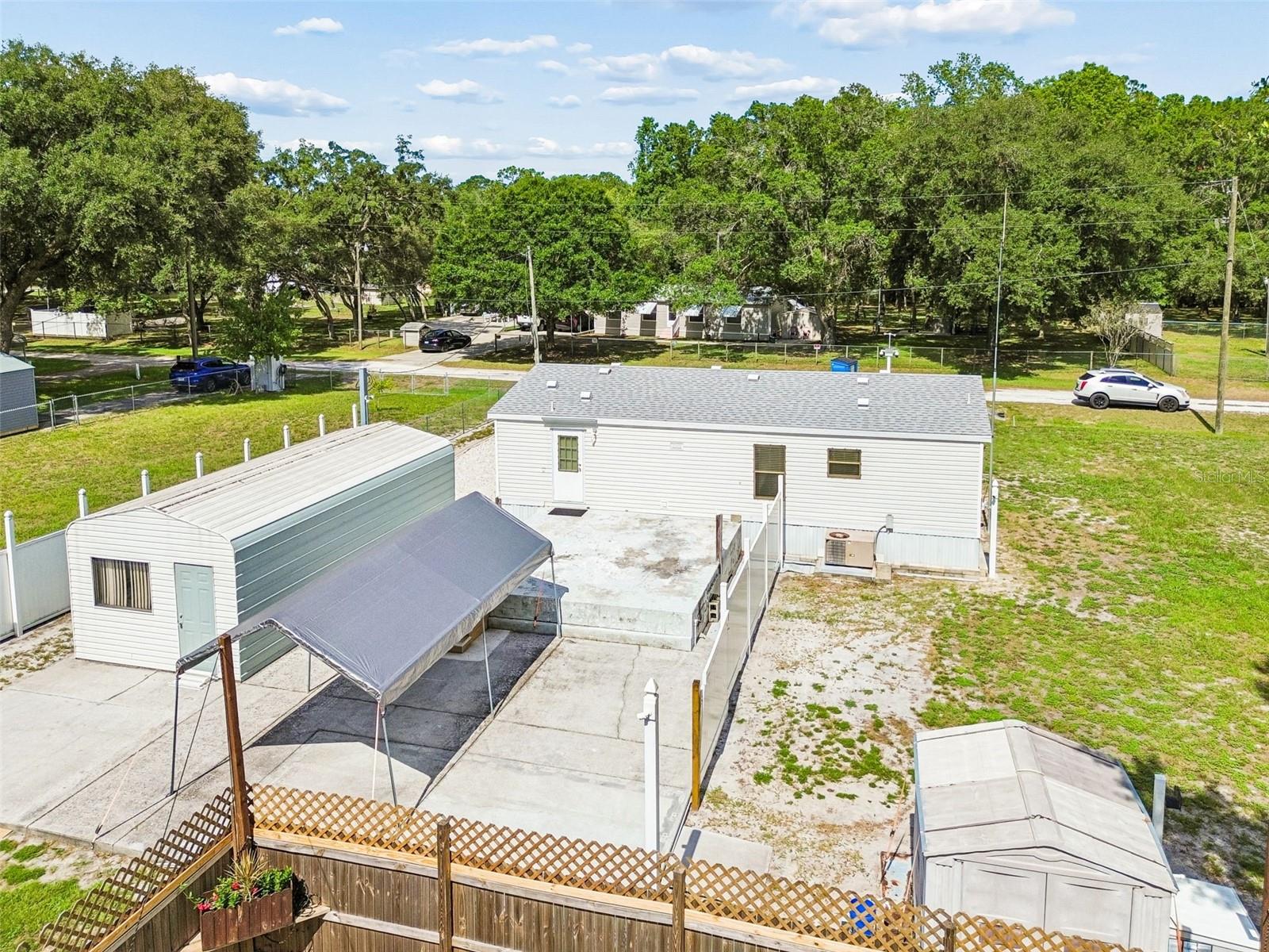 MOON LAKE ESTATES - Residential