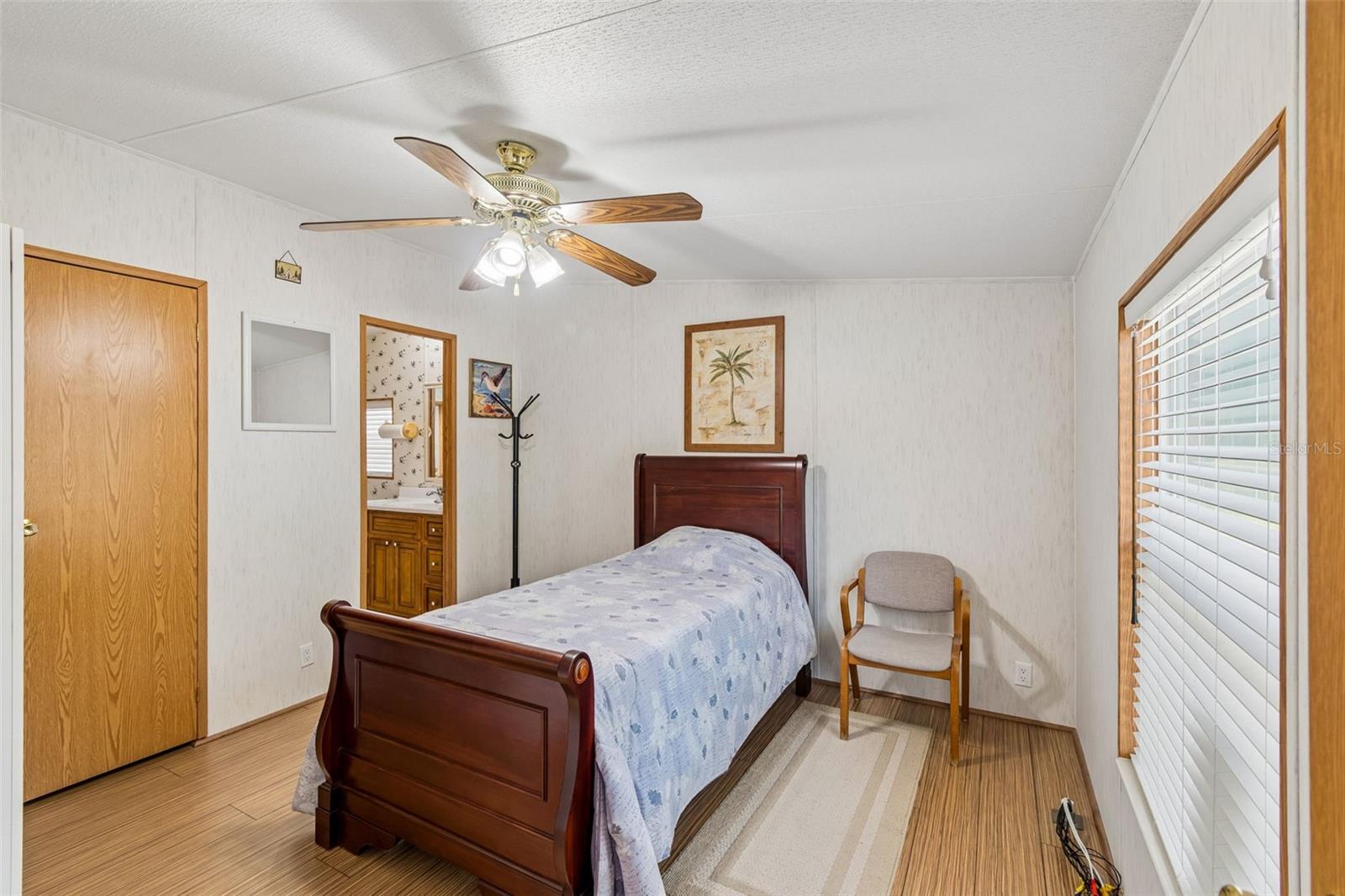 MOON LAKE ESTATES - Residential