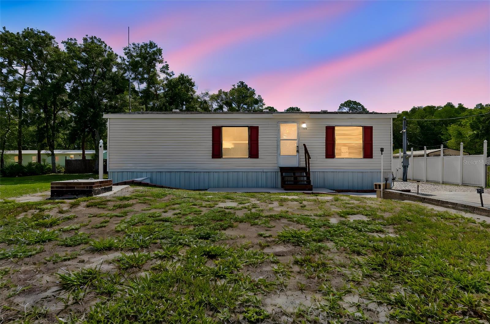 MOON LAKE ESTATES - Residential