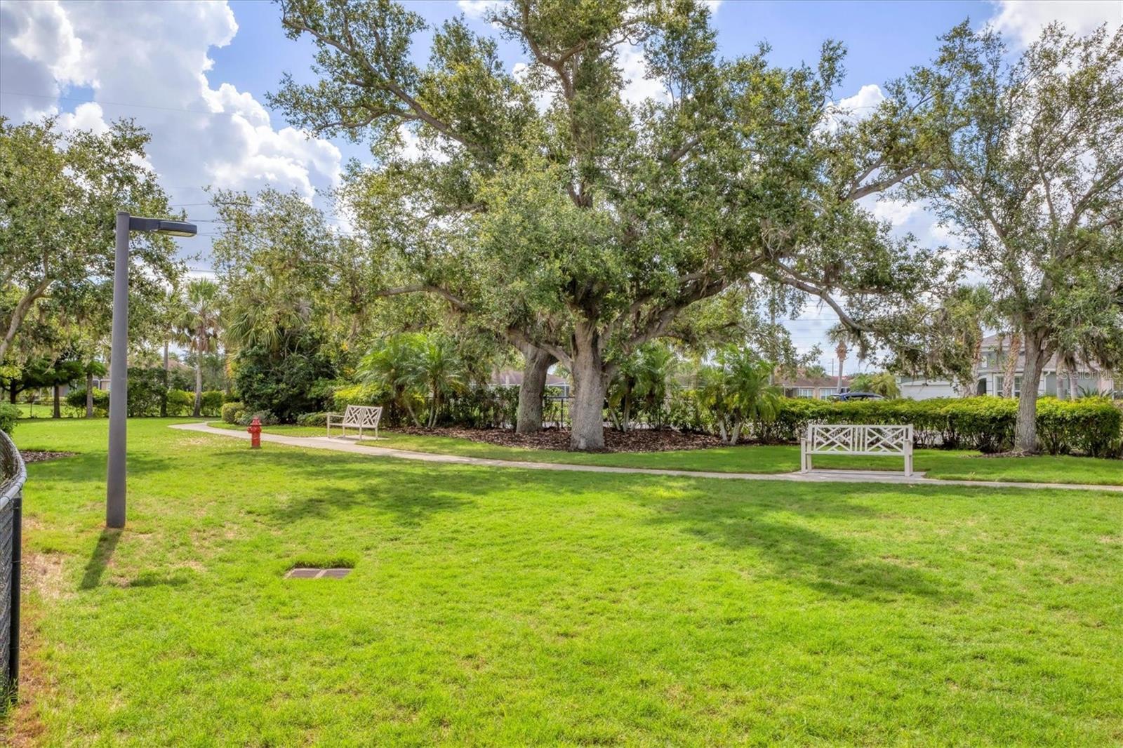 VERONA RESERVE - Residential