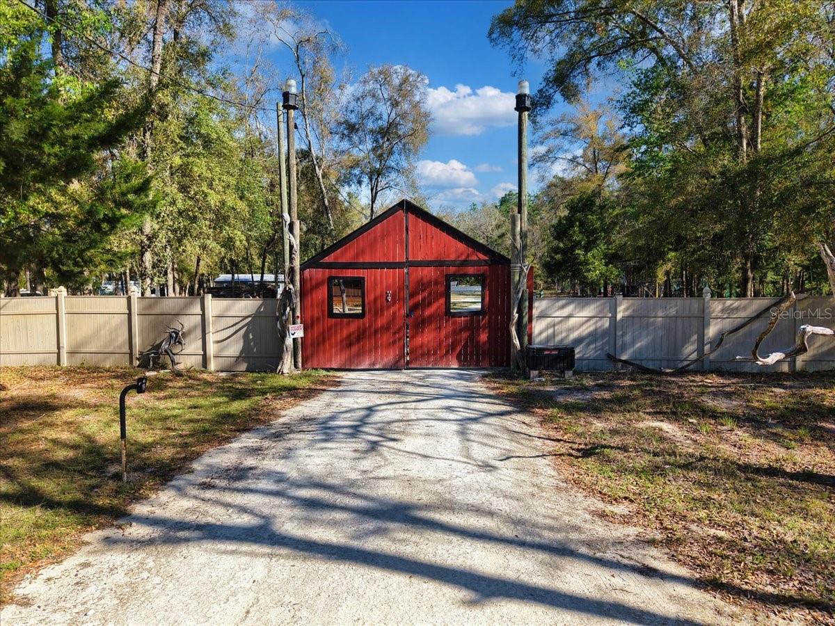 SUWANNEE OAKS SUB - Residential
