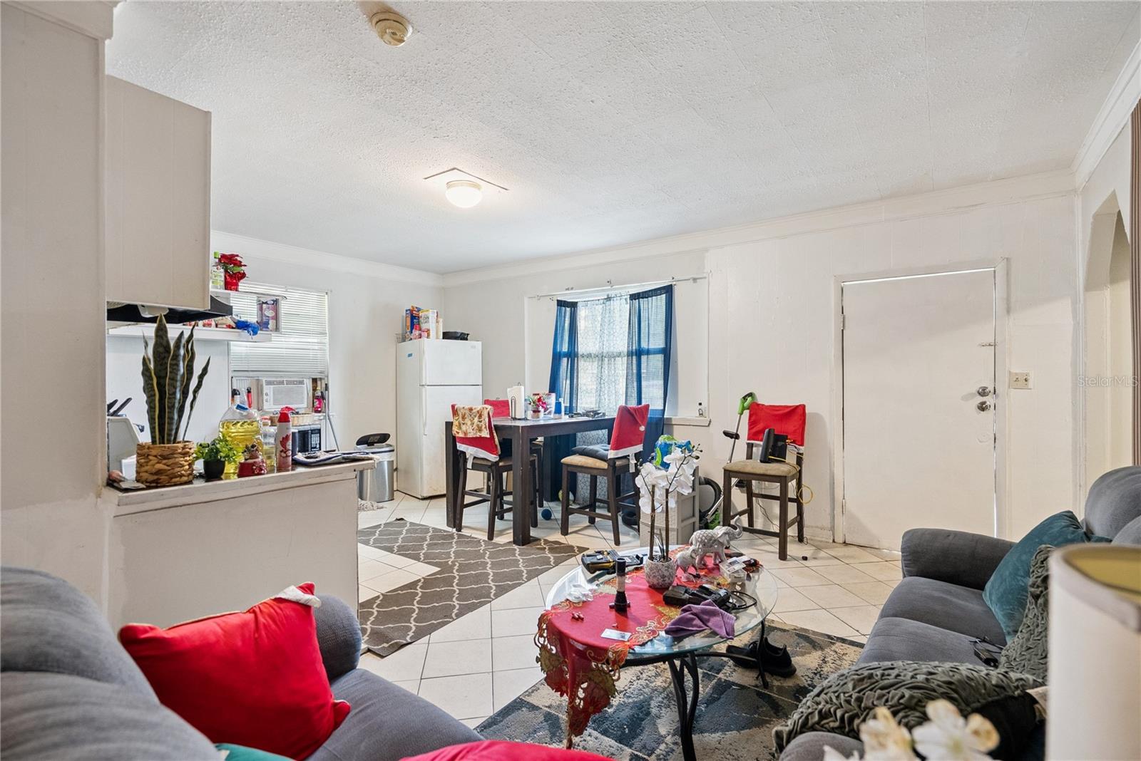 CLEAR LAKE VIEWS - Residential Income