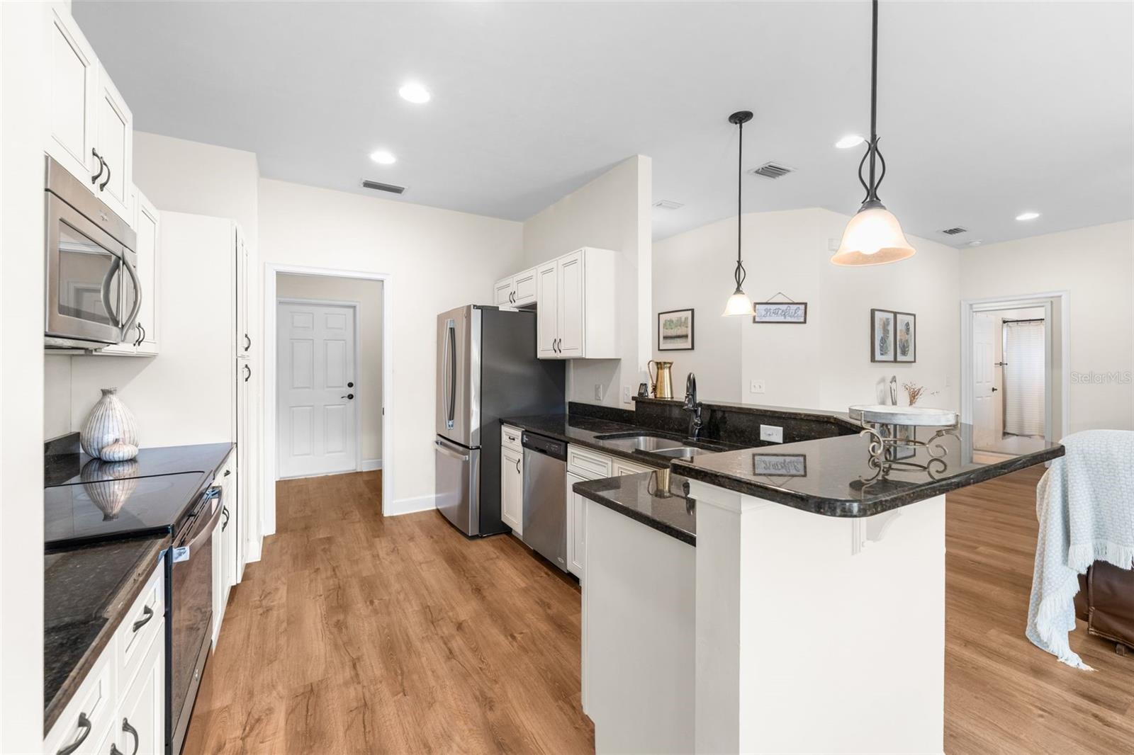 SAVANNAH STATION - Residential