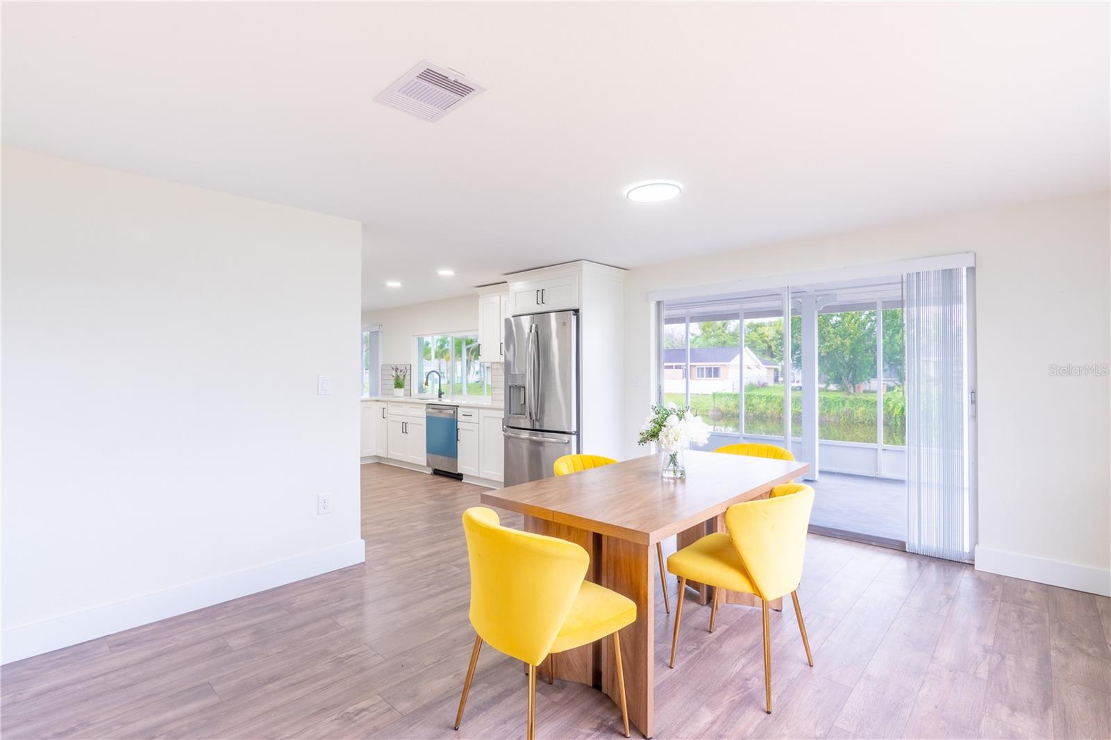 BEACON SQUARE - Residential