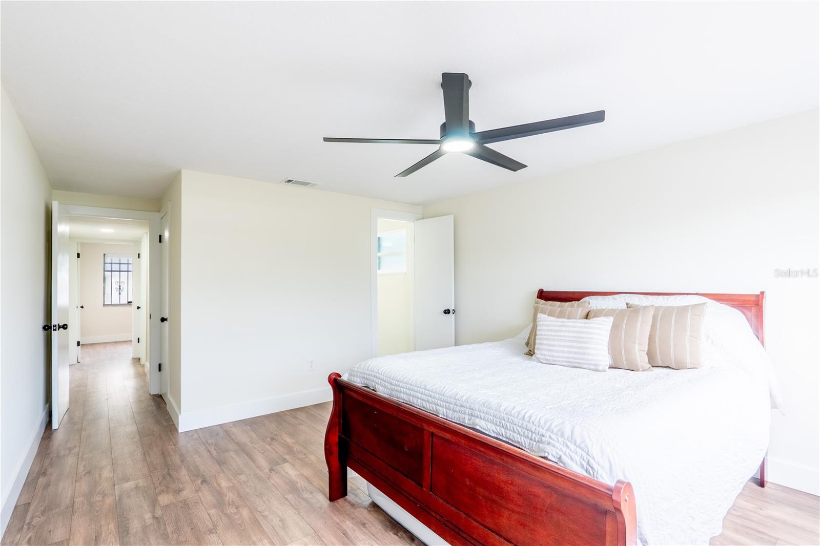 BEACON SQUARE - Residential