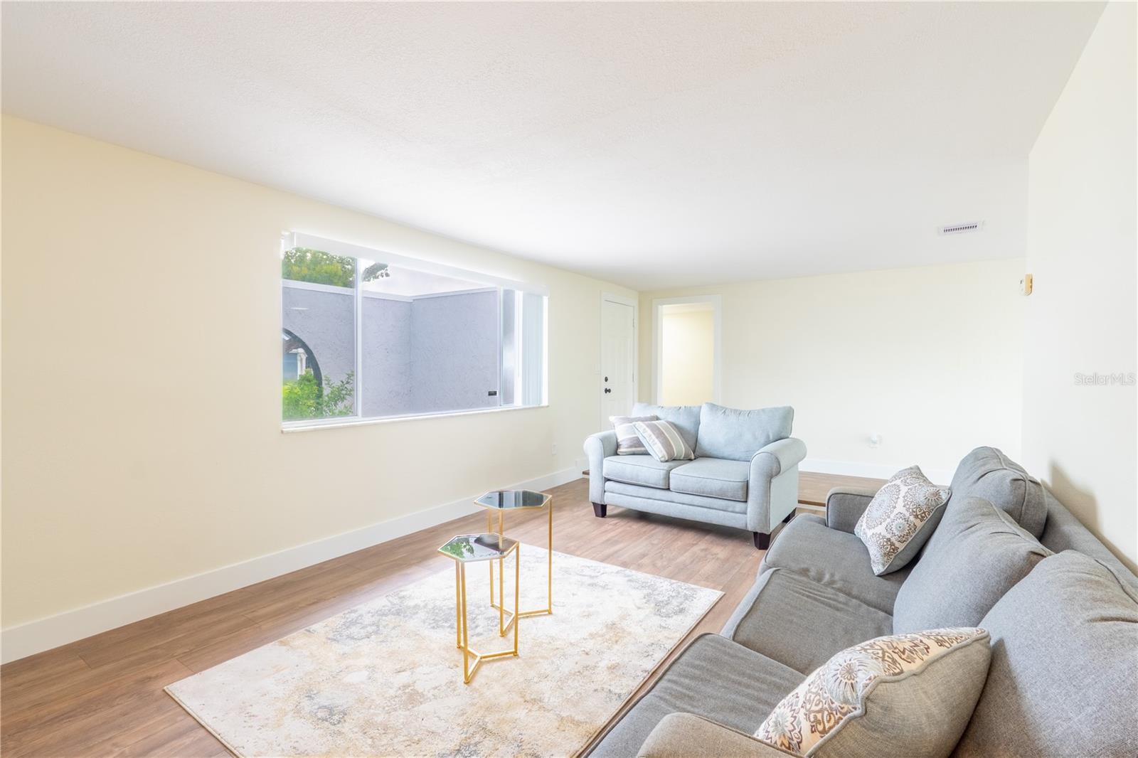 BEACON SQUARE - Residential