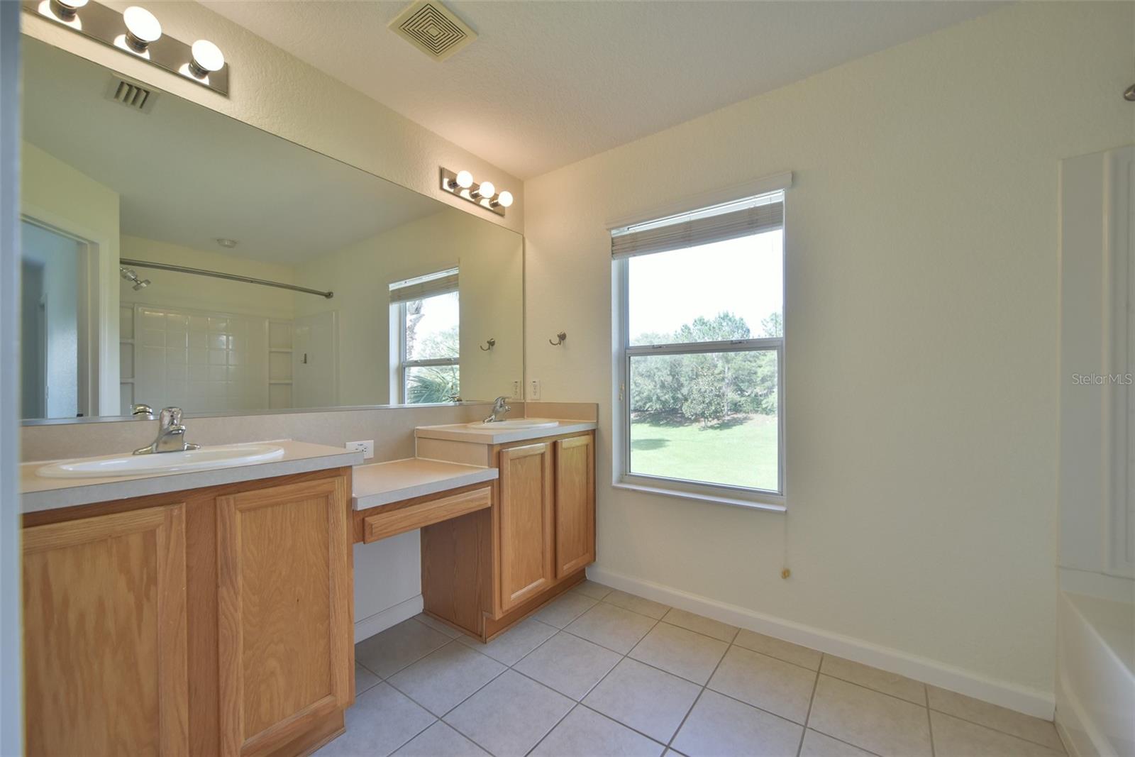 WYNCHASE TWNHMS - Residential