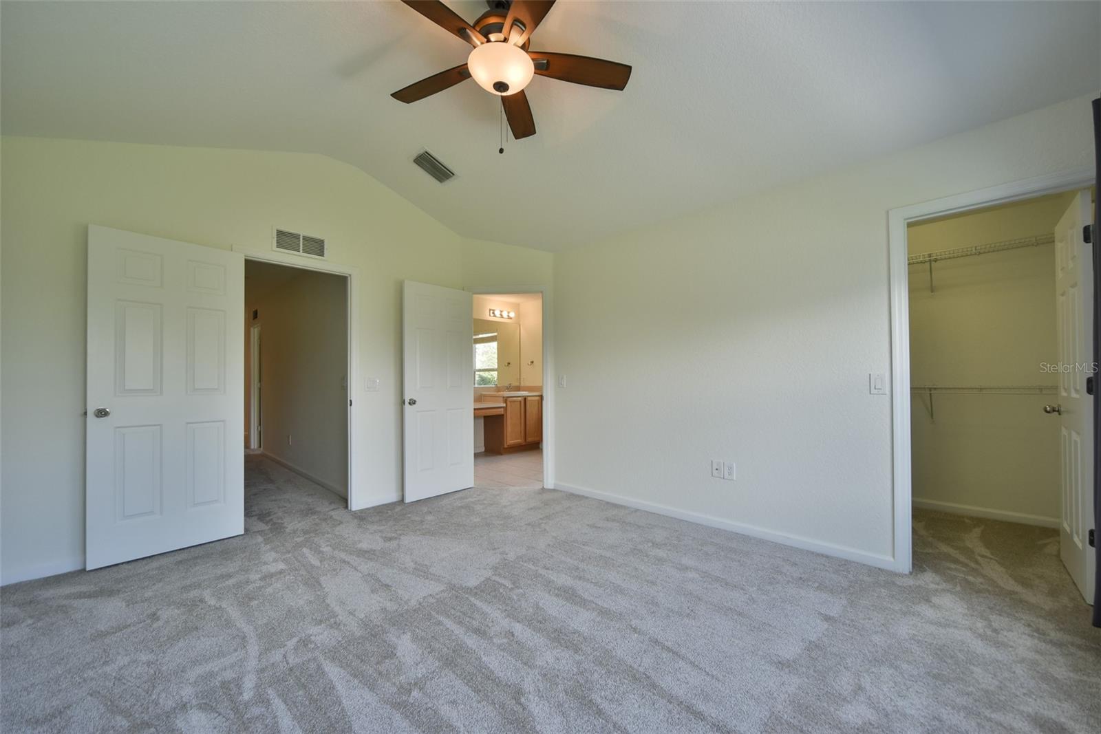 WYNCHASE TWNHMS - Residential