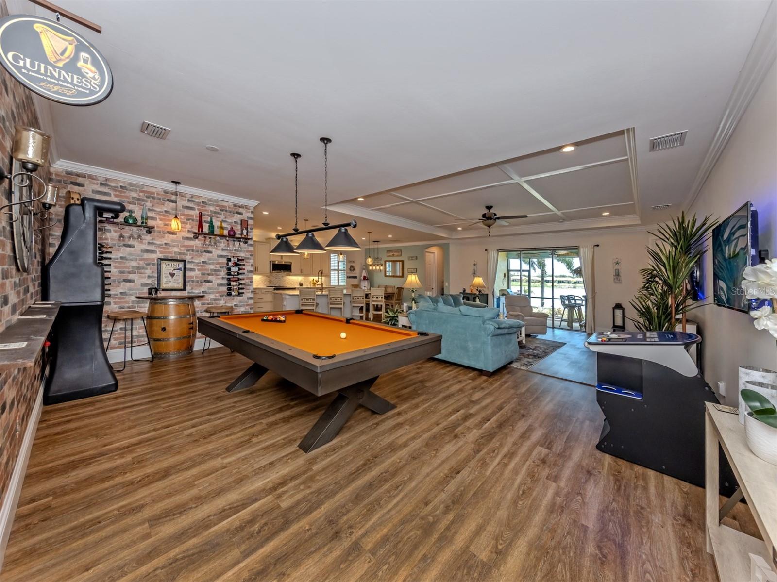 TOSCANA ISLES UN 1 - Residential