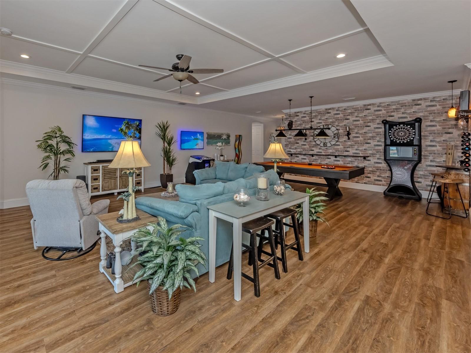 TOSCANA ISLES UN 1 - Residential