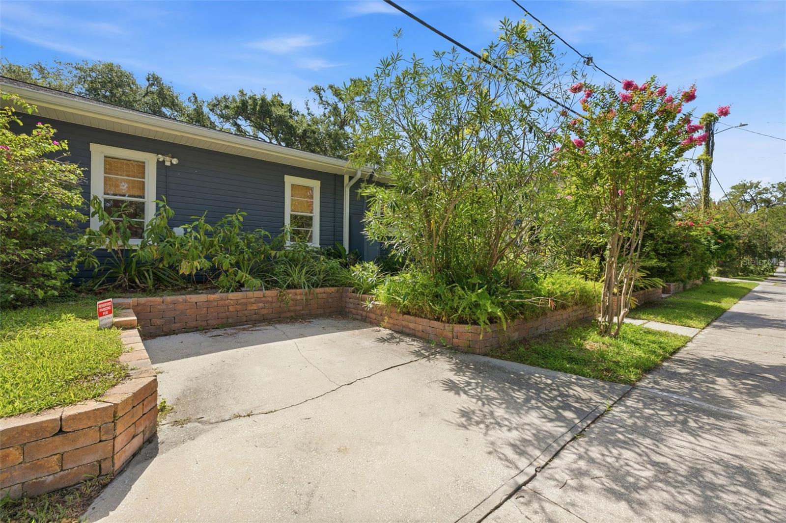 NORTH PARK ANNEX - Residential Income