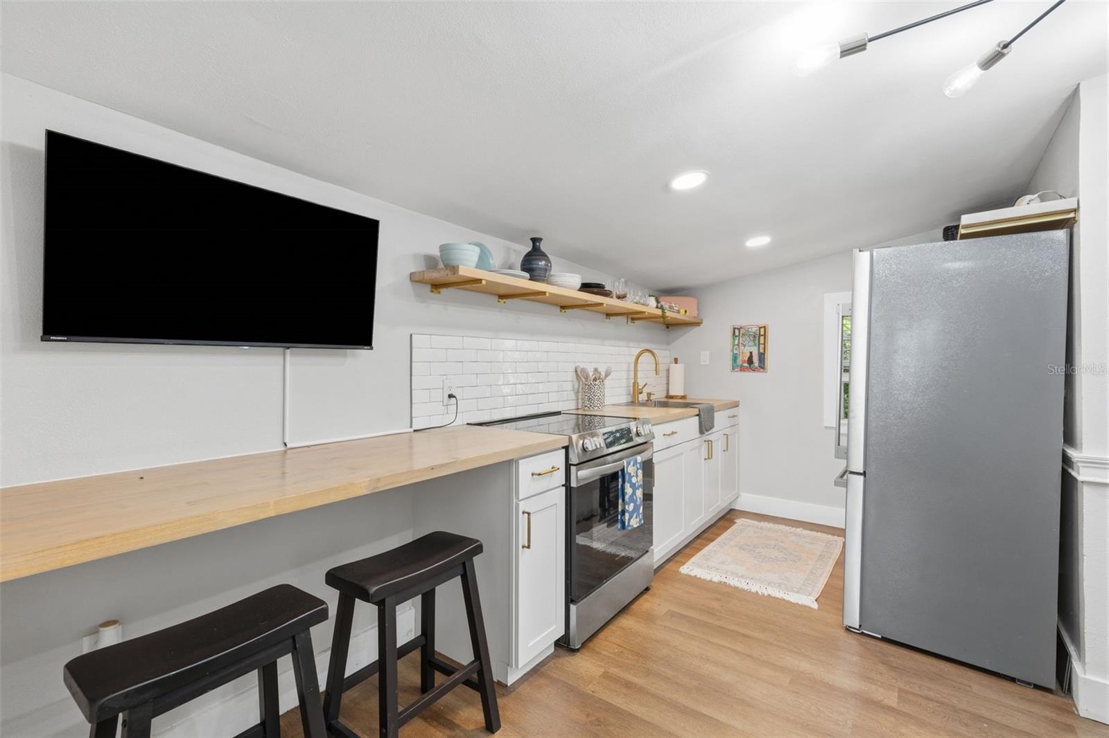 NORTH PARK ANNEX - Residential Income