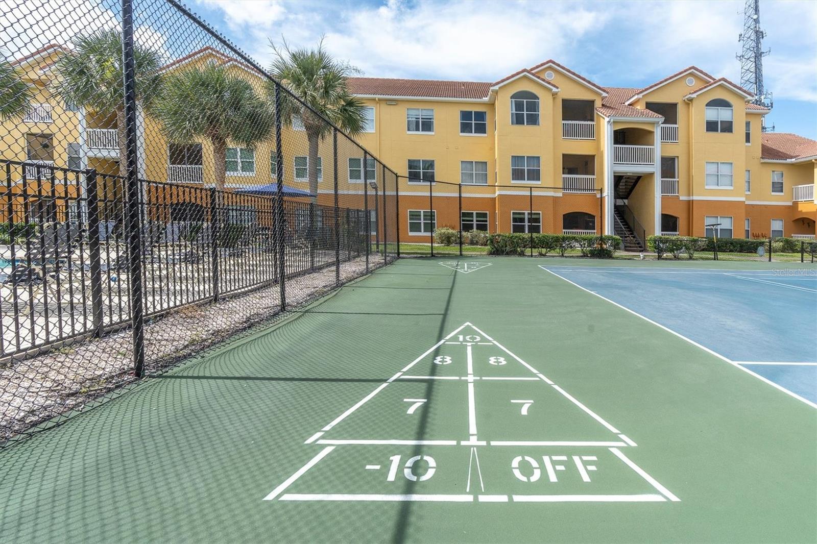 BEACHWAY CONDOS - Residential