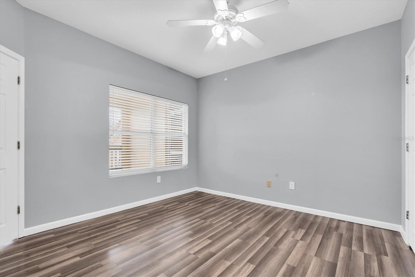 BEACHWAY CONDOS - Residential