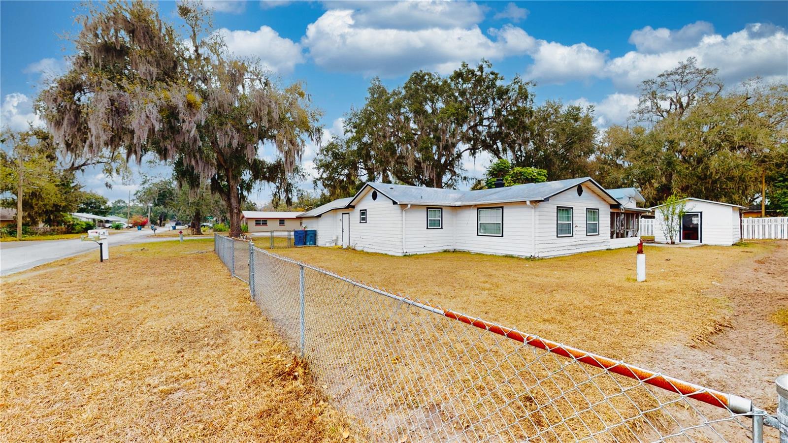 OAKLAND PARK OR A D GILLEYS - Residential