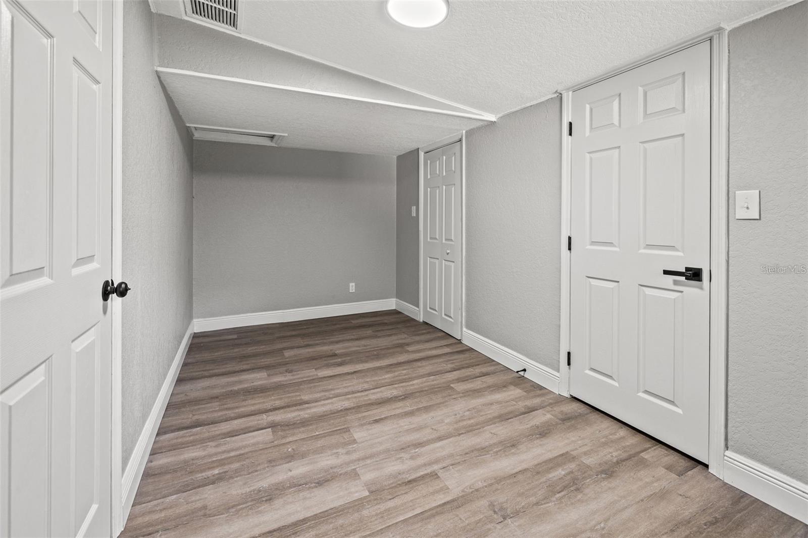 PEELER HEIGHTS - Residential