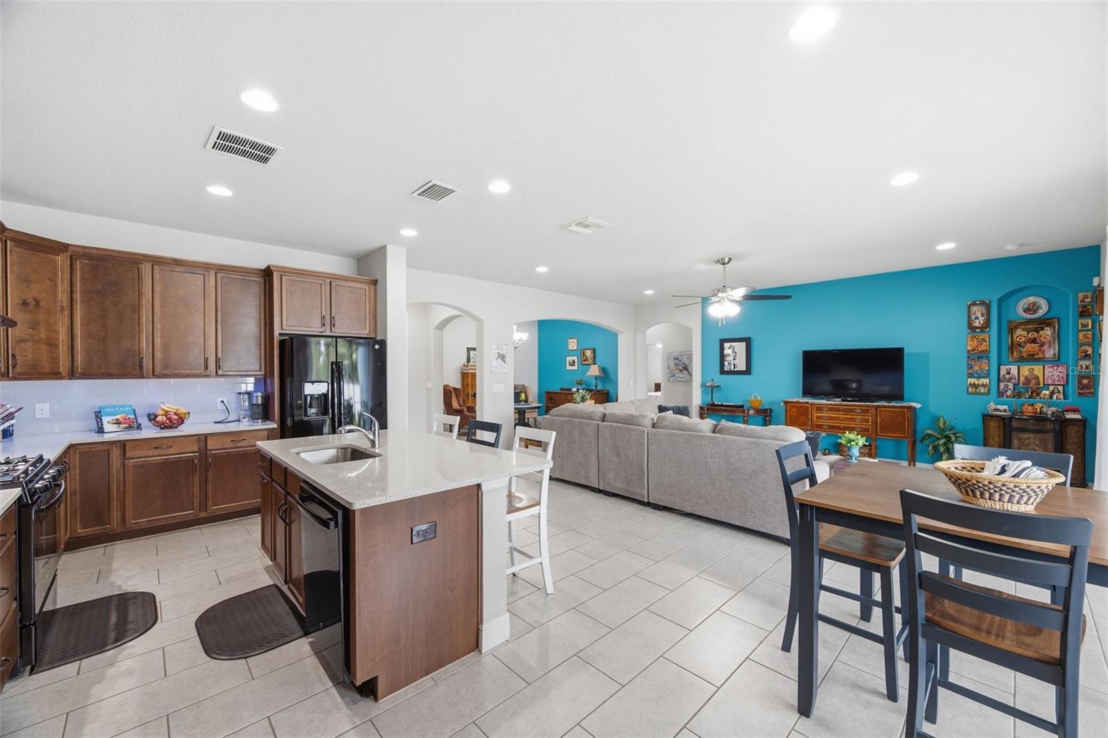 SUNSET HILLS 1ST ADD - Residential