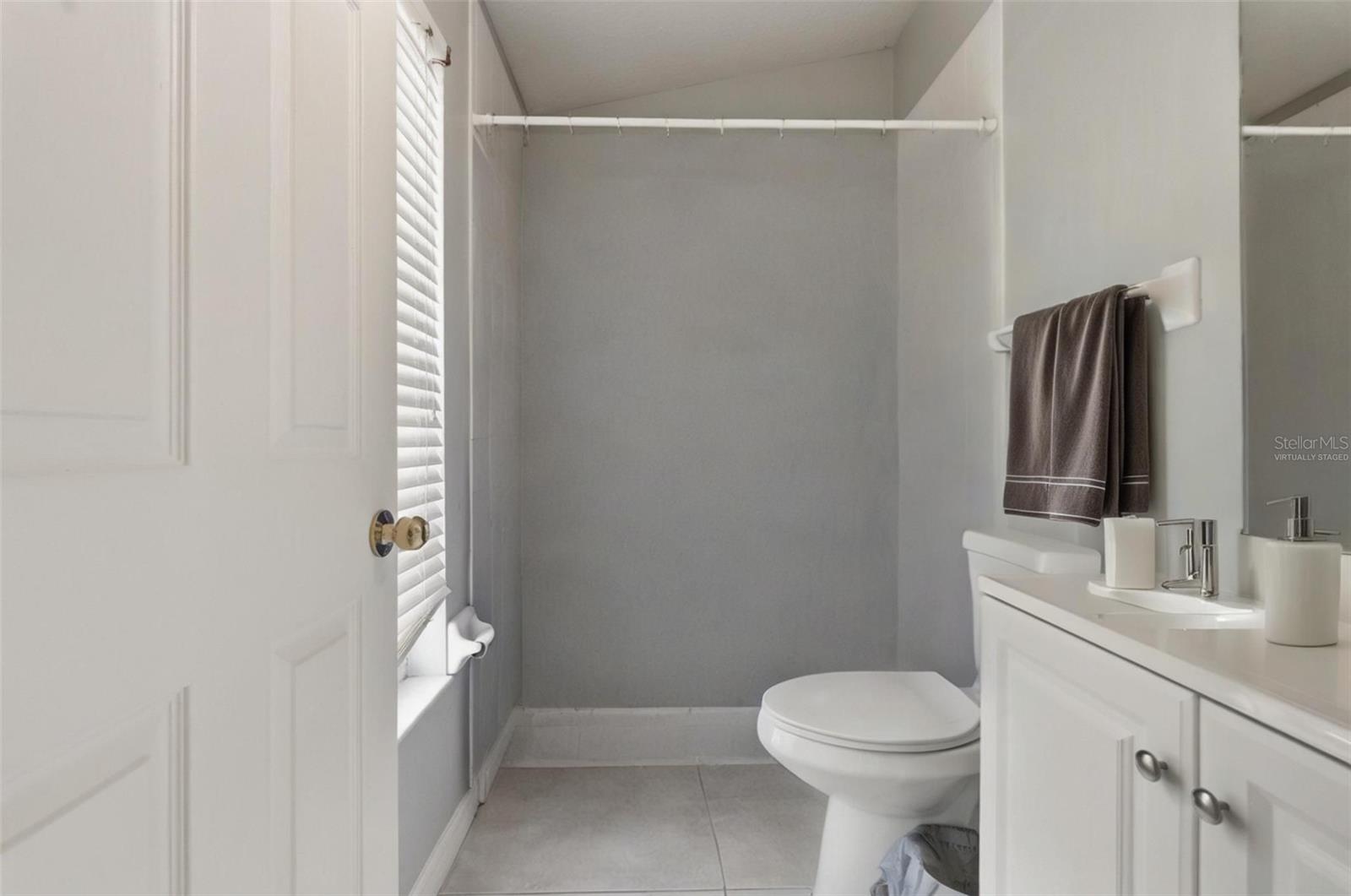 MEADOW POINTE PRCL 16 UNIT 3A - Residential Lease