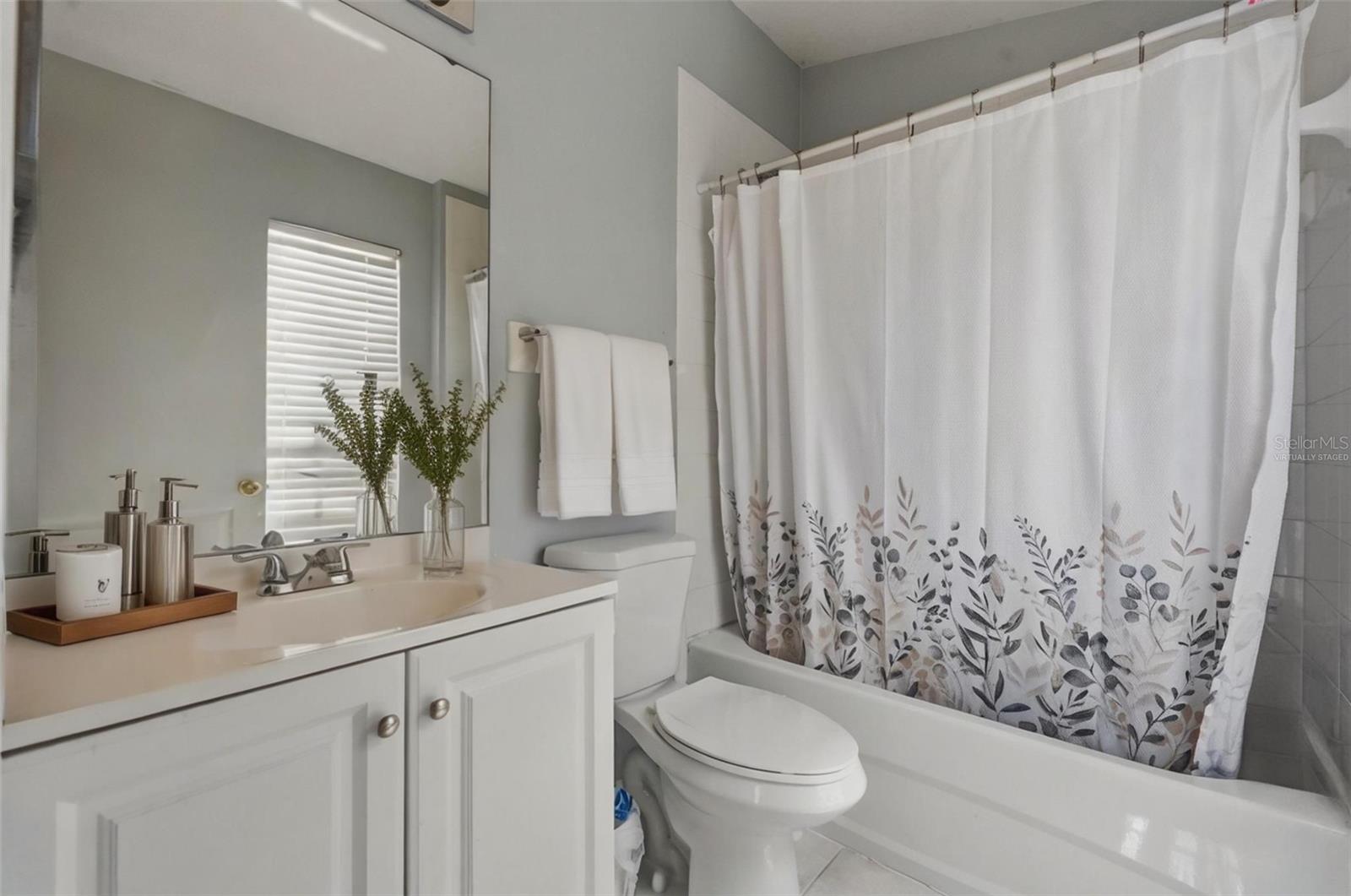 MEADOW POINTE PRCL 16 UNIT 3A - Residential Lease