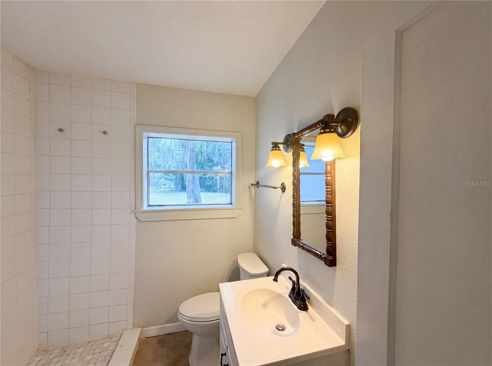 LEESBURG WHISPERING PINES - Residential